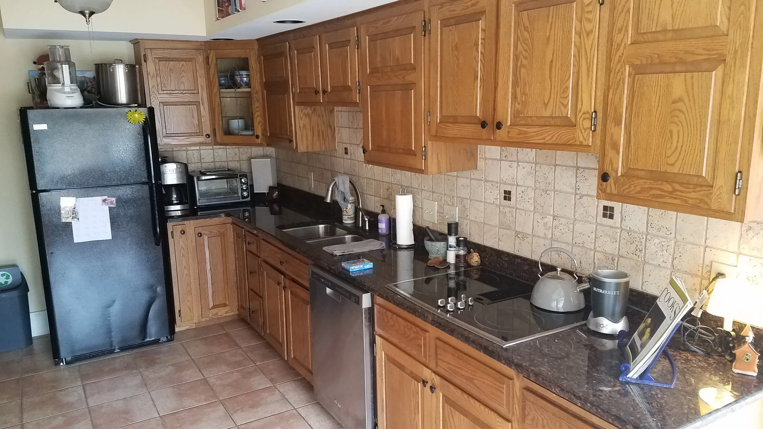 The oak kitchen before the remodel